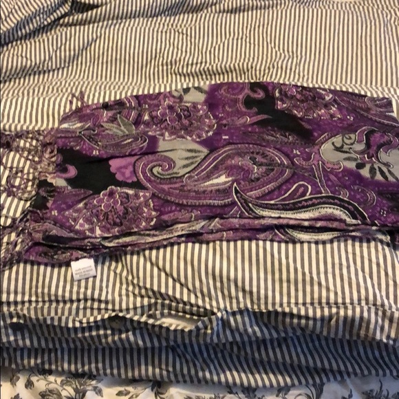 Scarves - Picture 2 of 3